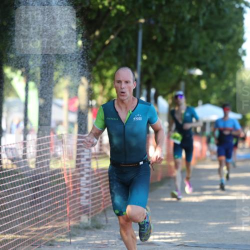 07.09.2025 - 19. Norderstedt Triathlon Michael Strokosch http://msf.ph/oto/8784626 07.09.2025 16:14:34 Laufen 425, 527, 528, 938, 1433 meine-sportfotos.de