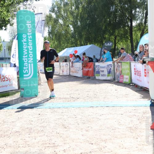 07.09.2025 - 19. Norderstedt Triathlon Zöllner http://msf.ph/oto/8784628 07.09.2025 15:22:24 Ziel 1036 meine-sportfotos.de