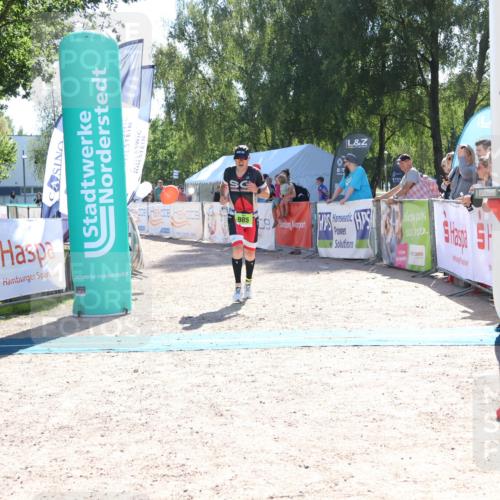 07.09.2025 - 19. Norderstedt Triathlon Zöllner http://msf.ph/oto/8784645 07.09.2025 15:22:35 Ziel 985 meine-sportfotos.de