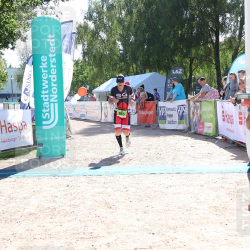 07.09.2025 - 19. Norderstedt Triathlon Zöllner http://msf.ph/oto/8784647 07.09.2025 15:22:35 Ziel 985 meine-sportfotos.de