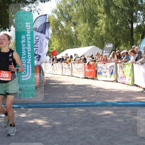 07.09.2025 - 19. Norderstedt Triathlon Zöllner http://msf.ph/oto/8784660 07.09.2025 13:11:10 Ziel 208 meine-sportfotos.de