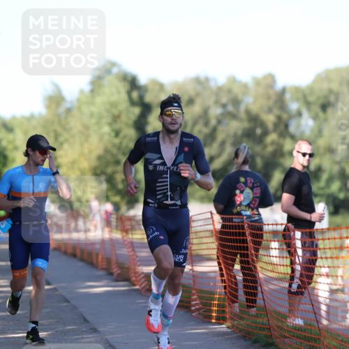 07.09.2025 - 19. Norderstedt Triathlon Michael Strokosch http://msf.ph/oto/8784663 07.09.2025 16:14:37 Laufen 425, 527, 528, 938, 1073, 1433 meine-sportfotos.de