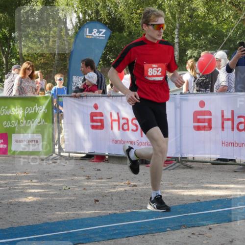 07.09.2025 - 19. Norderstedt Triathlon Zöllner http://msf.ph/oto/8784666 07.09.2025 12:20:18 Ziel 837, 862 meine-sportfotos.de