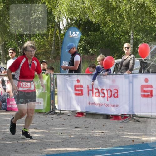 07.09.2025 - 19. Norderstedt Triathlon Zöllner http://msf.ph/oto/8784702 07.09.2025 12:23:15 Ziel 1229 meine-sportfotos.de