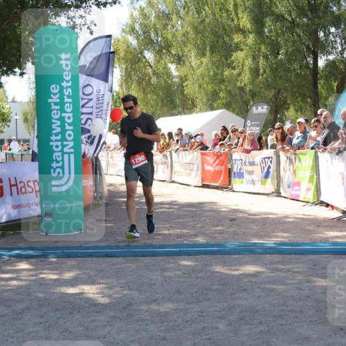 07.09.2025 - 19. Norderstedt Triathlon Zöllner http://msf.ph/oto/8784749 07.09.2025 13:11:33 Ziel 1290 meine-sportfotos.de
