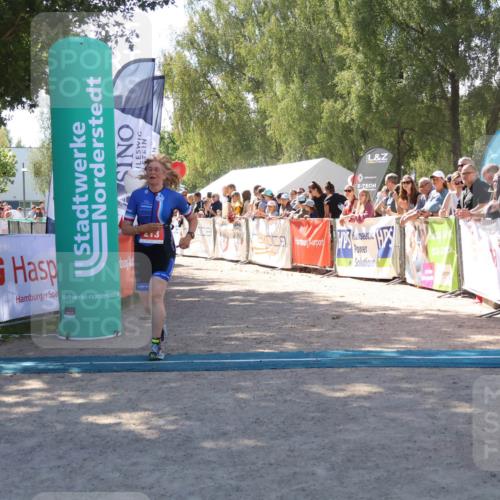 07.09.2025 - 19. Norderstedt Triathlon Zöllner http://msf.ph/oto/8784772 07.09.2025 13:11:53 Ziel 213 meine-sportfotos.de