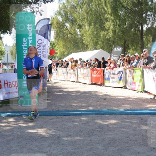 07.09.2025 - 19. Norderstedt Triathlon Zöllner http://msf.ph/oto/8784778 07.09.2025 13:11:53 Ziel 213 meine-sportfotos.de