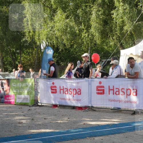 07.09.2025 - 19. Norderstedt Triathlon Zöllner http://msf.ph/oto/8784783 07.09.2025 12:24:50 Ziel  meine-sportfotos.de