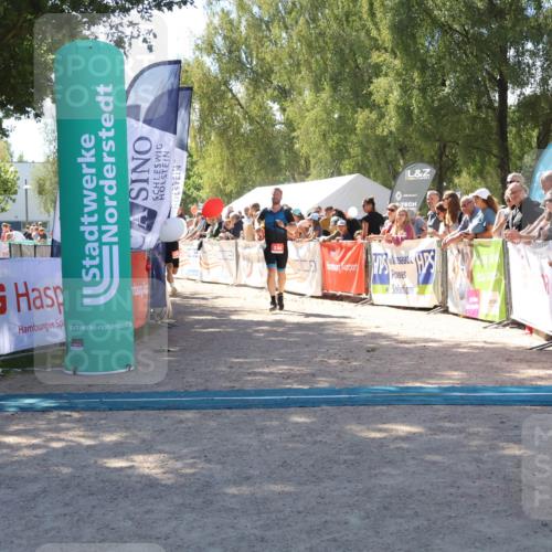 07.09.2025 - 19. Norderstedt Triathlon Zöllner http://msf.ph/oto/8784795 07.09.2025 13:11:58 Ziel 213, 244, 1342 meine-sportfotos.de