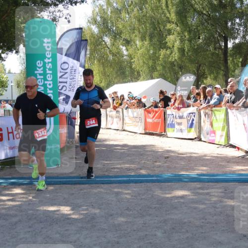 07.09.2025 - 19. Norderstedt Triathlon Zöllner http://msf.ph/oto/8784827 07.09.2025 13:12:01 Ziel 244, 1342 meine-sportfotos.de