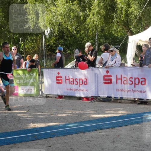 07.09.2025 - 19. Norderstedt Triathlon Zöllner http://msf.ph/oto/8784828 07.09.2025 12:28:15 Ziel 1332 meine-sportfotos.de