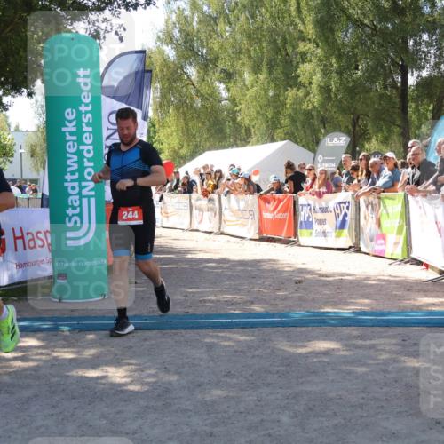 07.09.2025 - 19. Norderstedt Triathlon Zöllner http://msf.ph/oto/8784831 07.09.2025 13:12:01 Ziel 244, 1342 meine-sportfotos.de