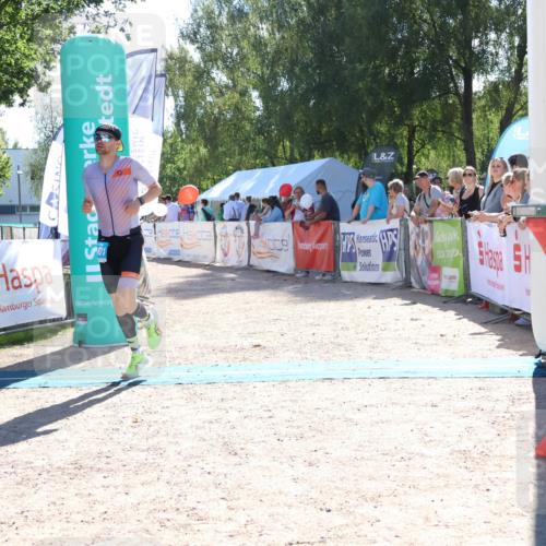 07.09.2025 - 19. Norderstedt Triathlon Zöllner http://msf.ph/oto/8784836 07.09.2025 15:25:04 Ziel 1401 meine-sportfotos.de