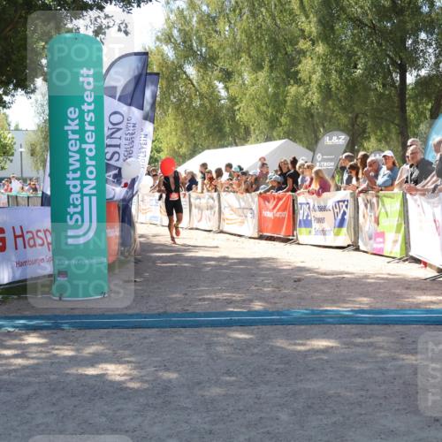 07.09.2025 - 19. Norderstedt Triathlon Zöllner http://msf.ph/oto/8784838 07.09.2025 13:12:08 Ziel 820 meine-sportfotos.de