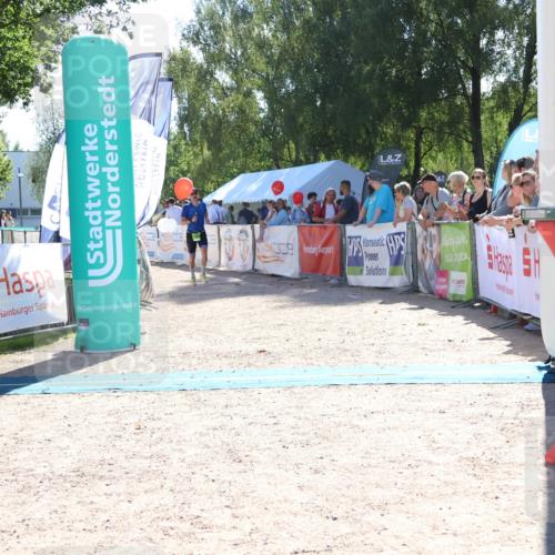 07.09.2025 - 19. Norderstedt Triathlon Zöllner http://msf.ph/oto/8784845 07.09.2025 15:25:06 Ziel 1008, 1401 meine-sportfotos.de