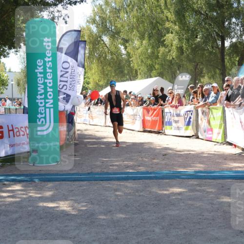 07.09.2025 - 19. Norderstedt Triathlon Zöllner http://msf.ph/oto/8784849 07.09.2025 13:12:09 Ziel 820 meine-sportfotos.de