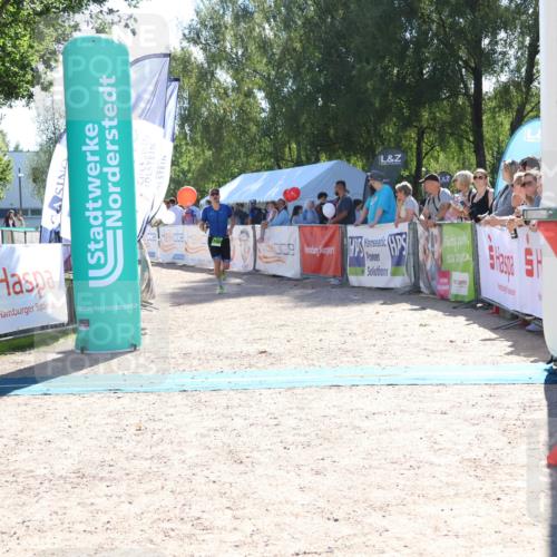 07.09.2025 - 19. Norderstedt Triathlon Zöllner http://msf.ph/oto/8784854 07.09.2025 15:25:06 Ziel 1008, 1401 meine-sportfotos.de