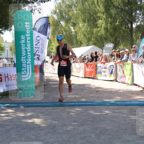 07.09.2025 - 19. Norderstedt Triathlon Zöllner http://msf.ph/oto/8784858 07.09.2025 13:12:11 Ziel 820 meine-sportfotos.de