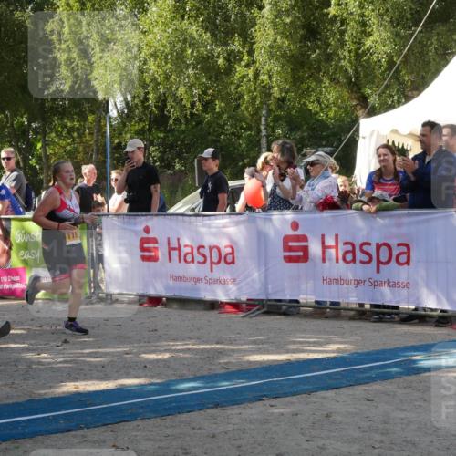 07.09.2025 - 19. Norderstedt Triathlon Zöllner http://msf.ph/oto/8784866 07.09.2025 12:29:03 Ziel 736, 1197, 1348 meine-sportfotos.de