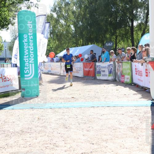 07.09.2025 - 19. Norderstedt Triathlon Zöllner http://msf.ph/oto/8784870 07.09.2025 15:25:07 Ziel 1008, 1401 meine-sportfotos.de