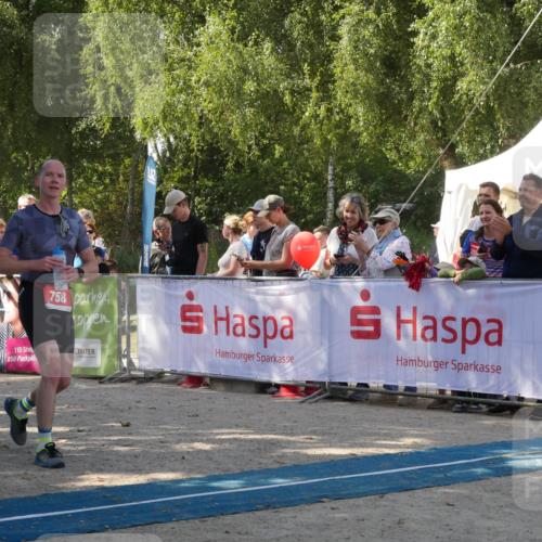 07.09.2025 - 19. Norderstedt Triathlon Zöllner http://msf.ph/oto/8784882 07.09.2025 12:29:19 Ziel 758 meine-sportfotos.de