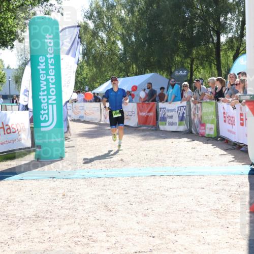 07.09.2025 - 19. Norderstedt Triathlon Zöllner http://msf.ph/oto/8784886 07.09.2025 15:25:08 Ziel 1008, 1401 meine-sportfotos.de