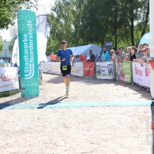 07.09.2025 - 19. Norderstedt Triathlon Zöllner http://msf.ph/oto/8784897 07.09.2025 15:25:09 Ziel 1008, 1401 meine-sportfotos.de