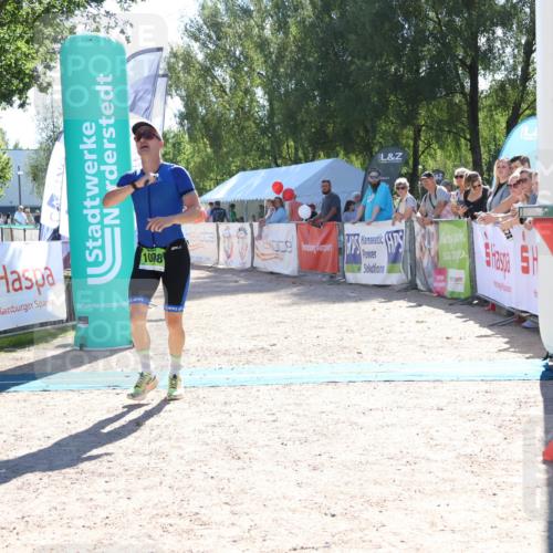 07.09.2025 - 19. Norderstedt Triathlon Zöllner http://msf.ph/oto/8784908 07.09.2025 15:25:10 Ziel 1008, 1401 meine-sportfotos.de