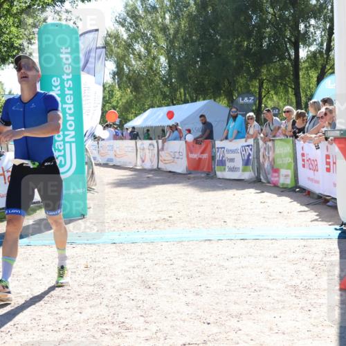 07.09.2025 - 19. Norderstedt Triathlon Zöllner http://msf.ph/oto/8784924 07.09.2025 15:25:11 Ziel 1008 meine-sportfotos.de