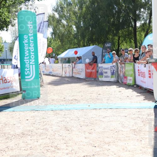 07.09.2025 - 19. Norderstedt Triathlon Zöllner http://msf.ph/oto/8784936 07.09.2025 15:25:22 Ziel 1040 meine-sportfotos.de
