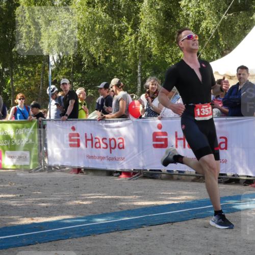 07.09.2025 - 19. Norderstedt Triathlon Zöllner http://msf.ph/oto/8784948 07.09.2025 12:30:20 Ziel 1357 meine-sportfotos.de