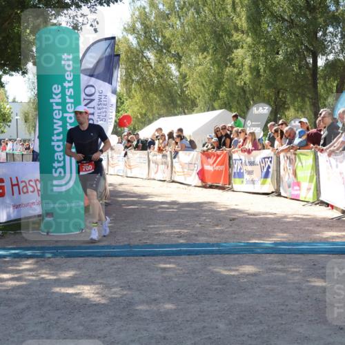 07.09.2025 - 19. Norderstedt Triathlon Zöllner http://msf.ph/oto/8784949 07.09.2025 13:12:31 Ziel 169, 700 meine-sportfotos.de