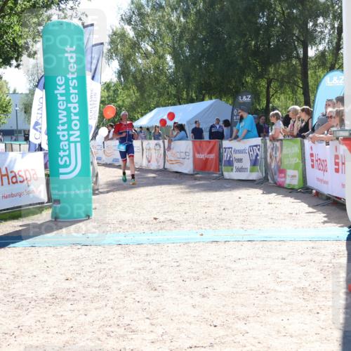 07.09.2025 - 19. Norderstedt Triathlon Zöllner http://msf.ph/oto/8784952 07.09.2025 15:25:59 Ziel 366 meine-sportfotos.de