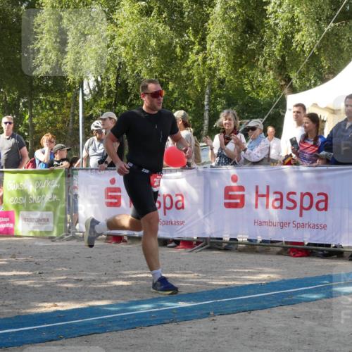07.09.2025 - 19. Norderstedt Triathlon Zöllner http://msf.ph/oto/8784971 07.09.2025 12:30:44 Ziel 252 meine-sportfotos.de