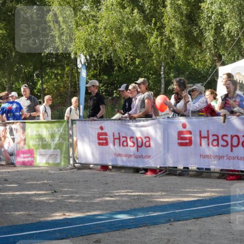 07.09.2025 - 19. Norderstedt Triathlon Zöllner http://msf.ph/oto/8784995 07.09.2025 12:31:21 Ziel 1320, 1372 meine-sportfotos.de