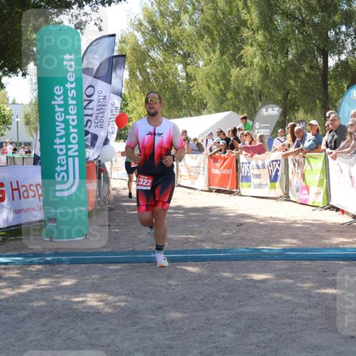 07.09.2025 - 19. Norderstedt Triathlon Zöllner http://msf.ph/oto/8785003 07.09.2025 13:13:08 Ziel 156, 1322 meine-sportfotos.de