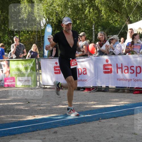 07.09.2025 - 19. Norderstedt Triathlon Zöllner http://msf.ph/oto/8785022 07.09.2025 12:31:45 Ziel 237 meine-sportfotos.de