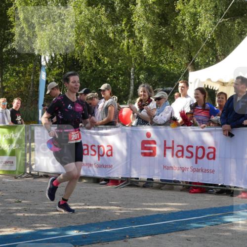 07.09.2025 - 19. Norderstedt Triathlon Zöllner http://msf.ph/oto/8785037 07.09.2025 12:32:39 Ziel 201 meine-sportfotos.de
