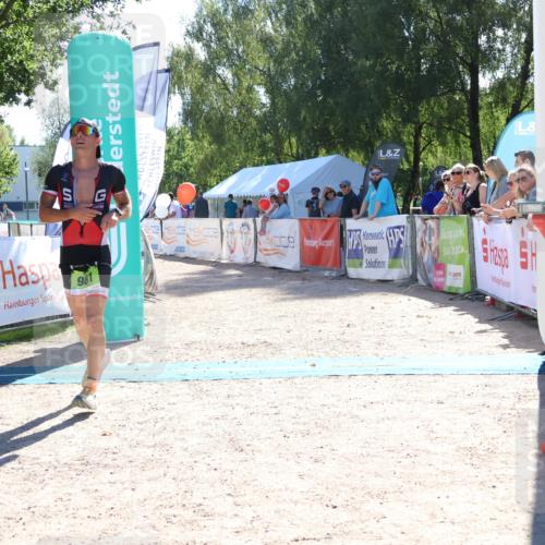 07.09.2025 - 19. Norderstedt Triathlon Zöllner http://msf.ph/oto/8785044 07.09.2025 15:26:20 Ziel 981 meine-sportfotos.de