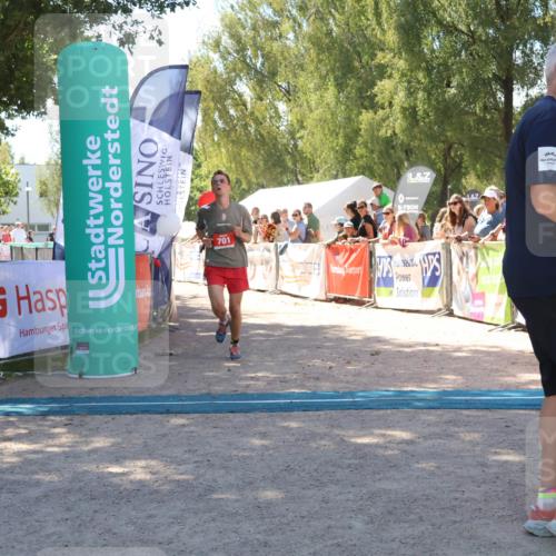 07.09.2025 - 19. Norderstedt Triathlon Zöllner http://msf.ph/oto/8785064 07.09.2025 13:13:37 Ziel 701 meine-sportfotos.de
