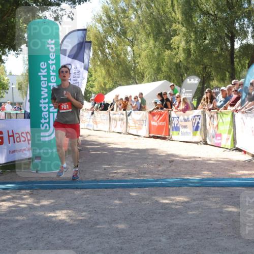 07.09.2025 - 19. Norderstedt Triathlon Zöllner http://msf.ph/oto/8785072 07.09.2025 13:13:38 Ziel 701 meine-sportfotos.de