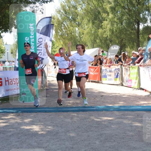07.09.2025 - 19. Norderstedt Triathlon Zöllner http://msf.ph/oto/8785106 07.09.2025 13:14:14 Ziel 139, 302, 780, 1277, 1293 meine-sportfotos.de