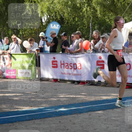 07.09.2025 - 19. Norderstedt Triathlon Zöllner http://msf.ph/oto/8785112 07.09.2025 12:34:01 Ziel 714, 731 meine-sportfotos.de