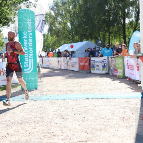 07.09.2025 - 19. Norderstedt Triathlon Zöllner http://msf.ph/oto/8785114 07.09.2025 15:28:17 Ziel 961 meine-sportfotos.de