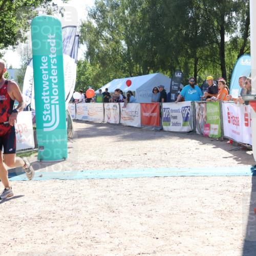 07.09.2025 - 19. Norderstedt Triathlon Zöllner http://msf.ph/oto/8785119 07.09.2025 15:28:18 Ziel 961 meine-sportfotos.de