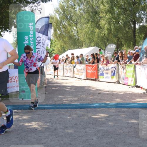 07.09.2025 - 19. Norderstedt Triathlon Zöllner http://msf.ph/oto/8785120 07.09.2025 13:14:16 Ziel 139, 302, 780, 827, 1277, 1293, 1398 meine-sportfotos.de