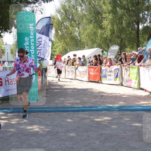 07.09.2025 - 19. Norderstedt Triathlon Zöllner http://msf.ph/oto/8785122 07.09.2025 13:14:16 Ziel 139, 302, 780, 827, 1277, 1293, 1398 meine-sportfotos.de