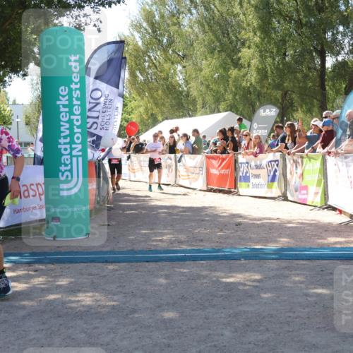 07.09.2025 - 19. Norderstedt Triathlon Zöllner http://msf.ph/oto/8785124 07.09.2025 13:14:17 Ziel 139, 302, 780, 827, 1277, 1293, 1398 meine-sportfotos.de