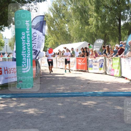 07.09.2025 - 19. Norderstedt Triathlon Zöllner http://msf.ph/oto/8785134 07.09.2025 13:14:17 Ziel 139, 302, 780, 827, 1277, 1293, 1398 meine-sportfotos.de