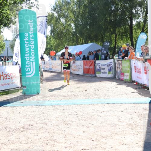 07.09.2025 - 19. Norderstedt Triathlon Zöllner http://msf.ph/oto/8785138 07.09.2025 15:28:28 Ziel 983 meine-sportfotos.de